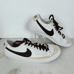 Nike Men's Blazer Low '77 Vintage White Black Canvas Sneakers, 10.5